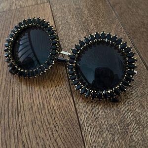 Round rhinestone sunglasses